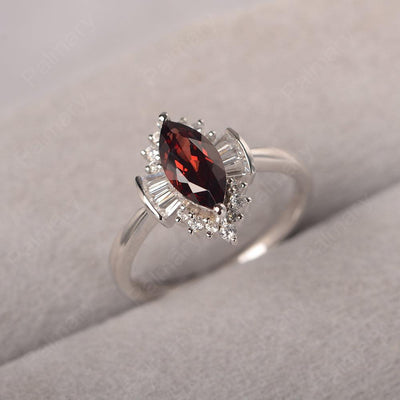 Marquise Cut Vintage Garnet Rings - Palmary