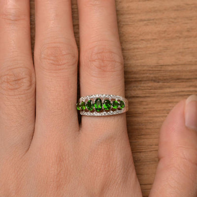 Wide Cluster Diopside Ring - Palmary