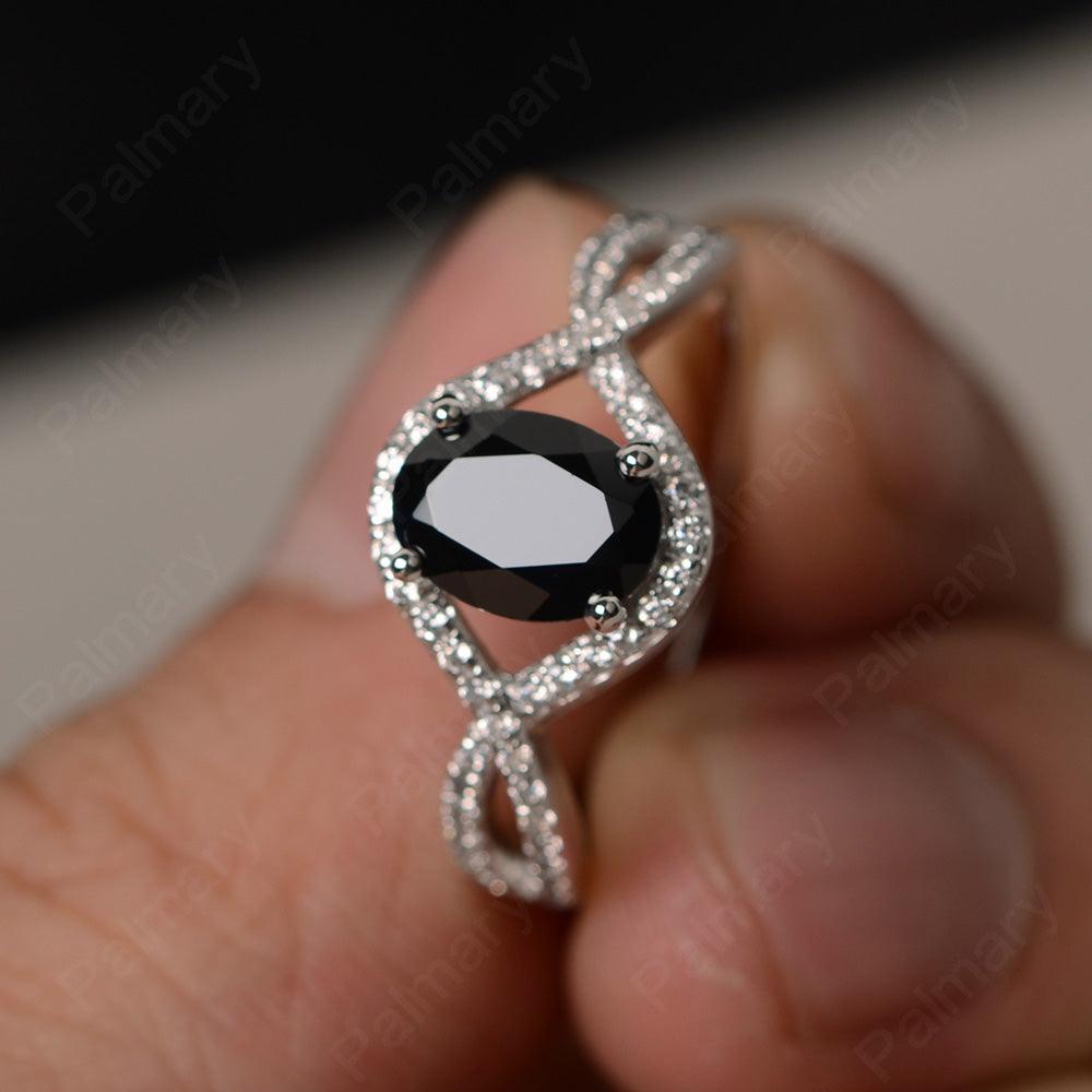 Twisted Band Oval Black Spinel Rings - Palmary