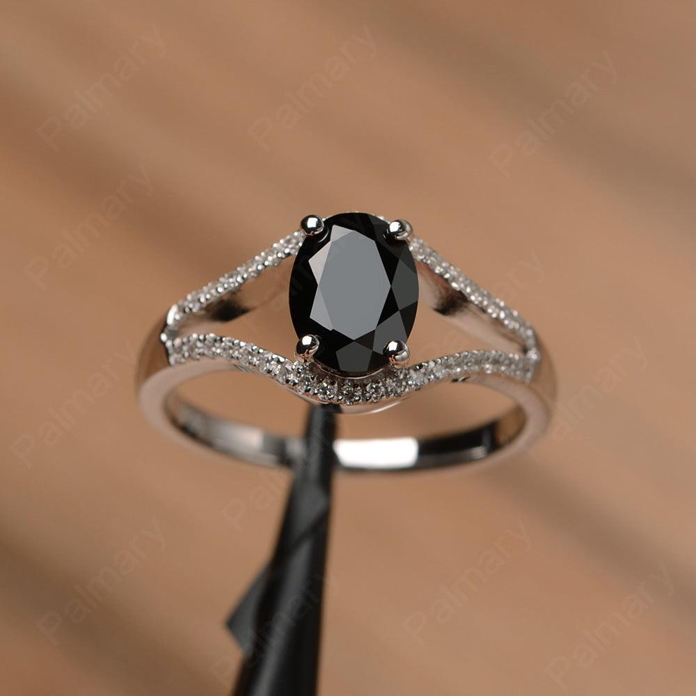 Oval Cut Black Spinel Split Rings - Palmary