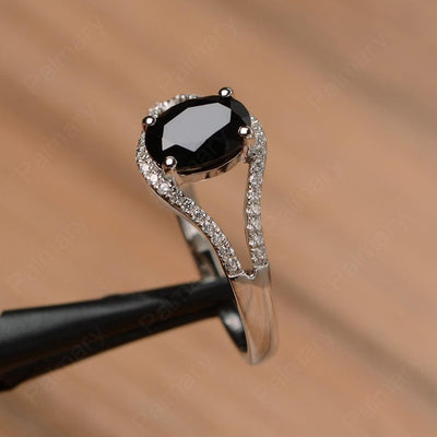 Oval Cut Black Spinel Split Rings - Palmary