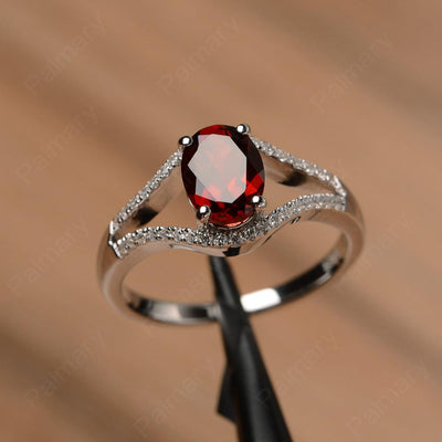 Oval Cut Garnet Split Rings - Palmary