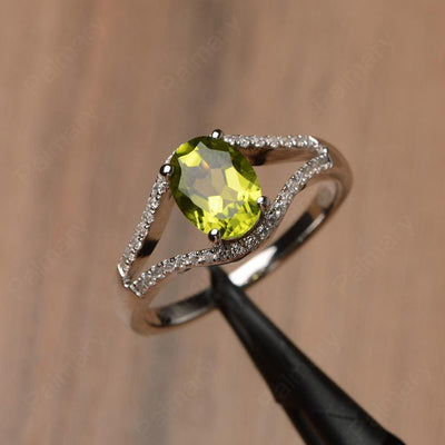 Oval Cut Peridot Split Rings - Palmary