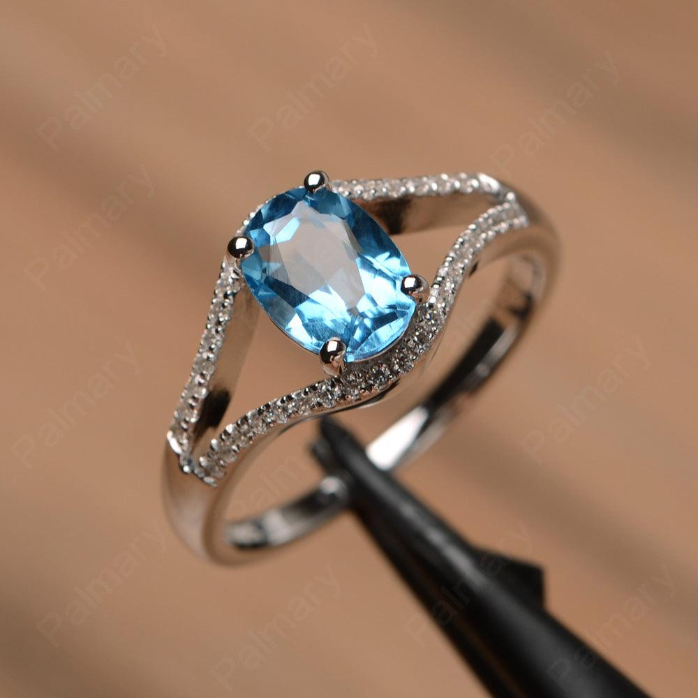 Oval Cut Swiss Blue Topaz Split Rings - Palmary