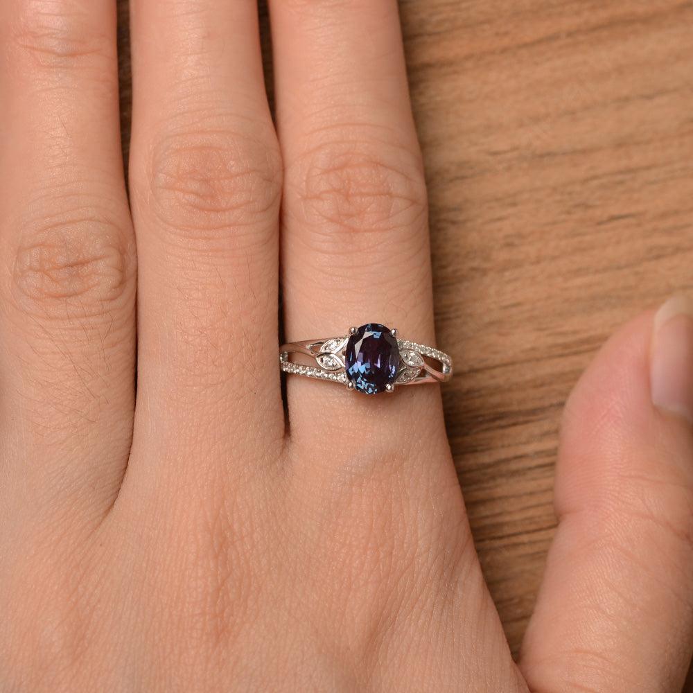 Oval Cut Alexandrite Engagement Rings - Palmary