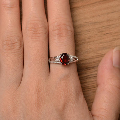 Oval Cut Garnet Engagement Rings - Palmary