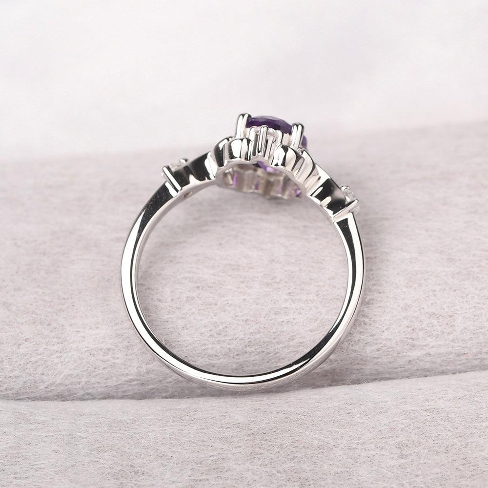 Oval Cut Vintage Amethyst Ring - Palmary