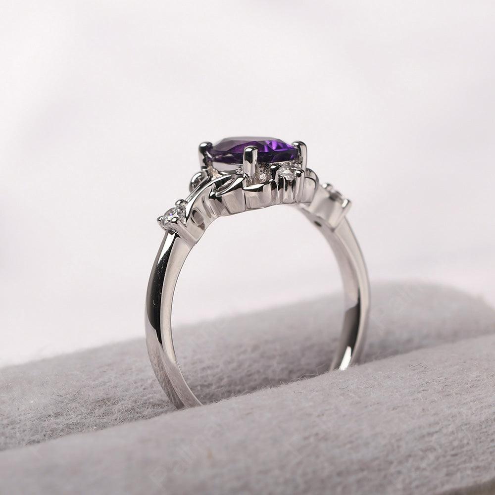 Oval Cut Vintage Amethyst Ring - Palmary