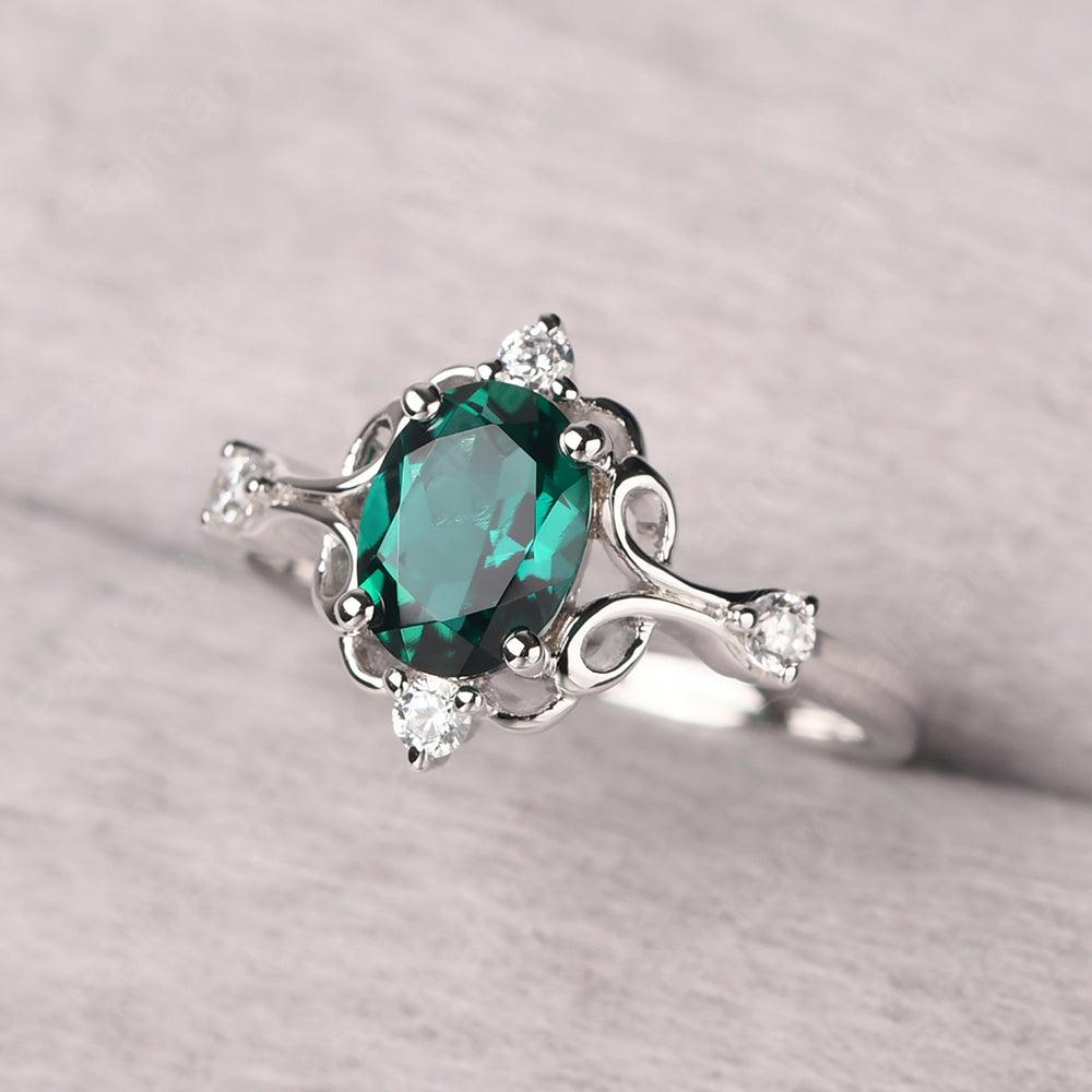 Oval Cut Vintage Emerald Ring - Palmary