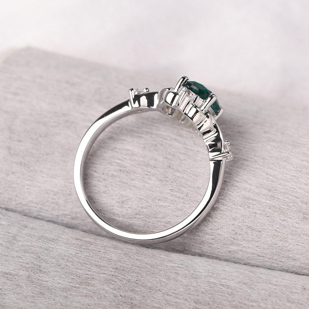 Oval Cut Vintage Emerald Ring - Palmary