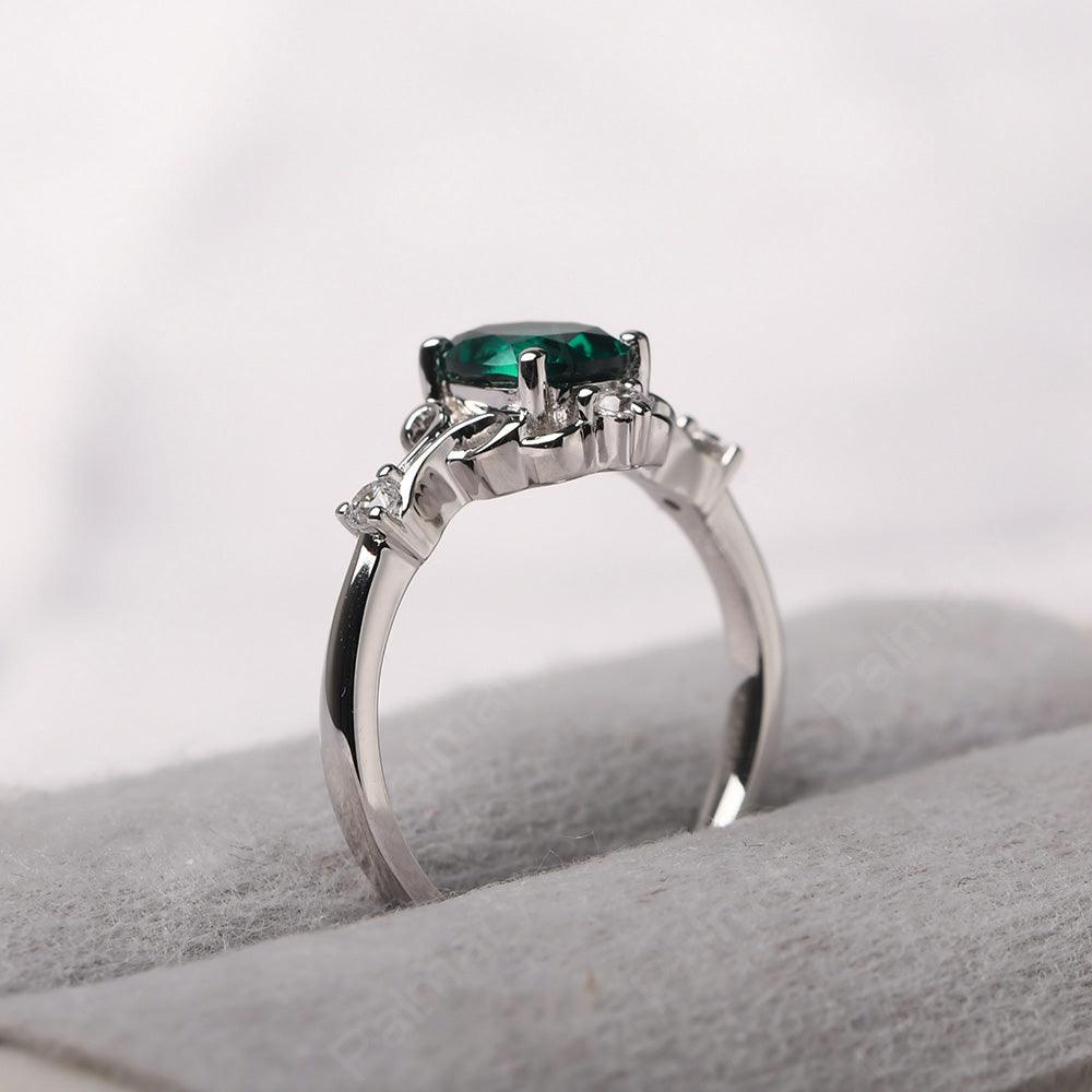 Oval Cut Vintage Emerald Ring - Palmary