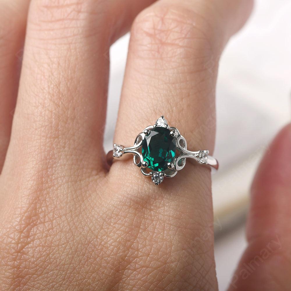 Oval Cut Vintage Emerald Ring - Palmary