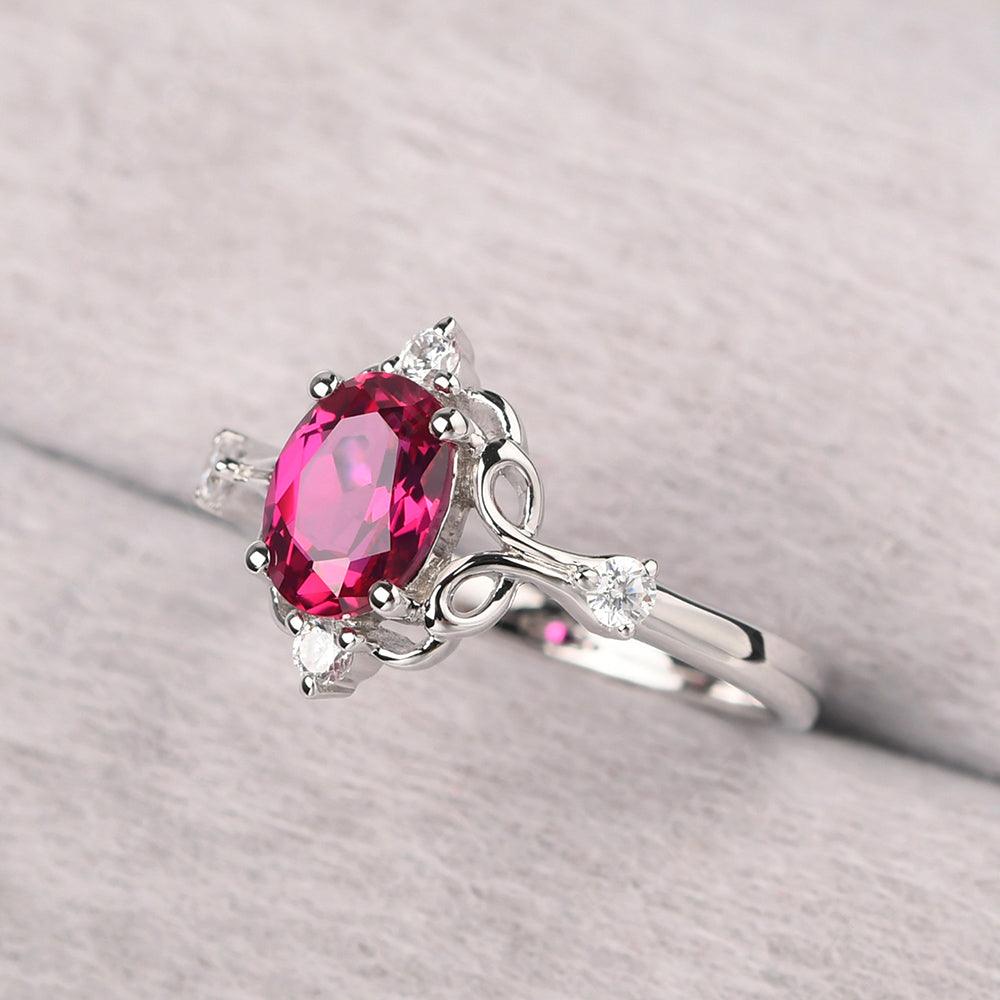 Oval Cut Vintage Ruby Ring - Palmary