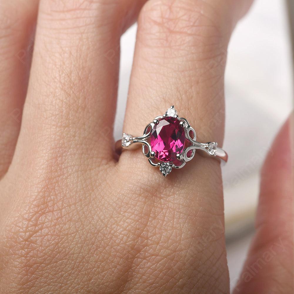 Oval Cut Vintage Ruby Ring - Palmary