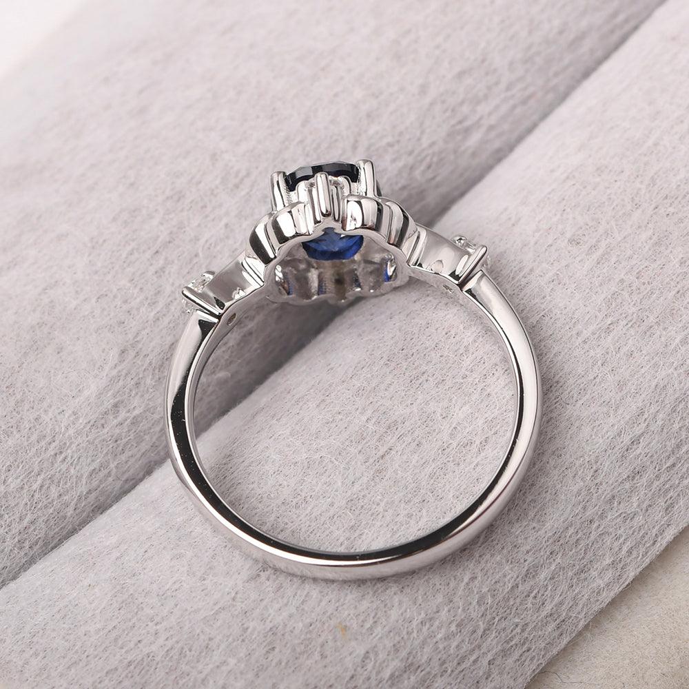 Oval Cut Vintage Sapphire Ring - Palmary