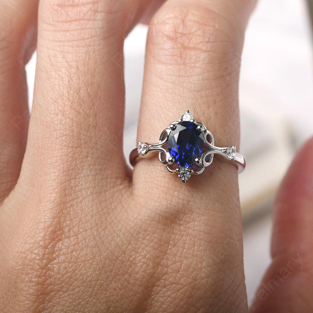 Oval Cut Vintage Sapphire Ring - Palmary