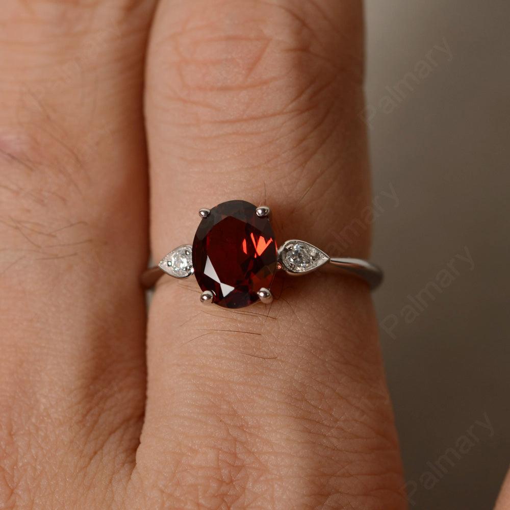 Oval Cut Garnet Engagement Ring - Palmary
