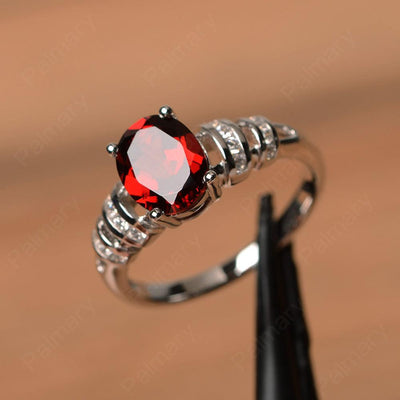 Oval Shaped Garnet Engagement Rings - Palmary