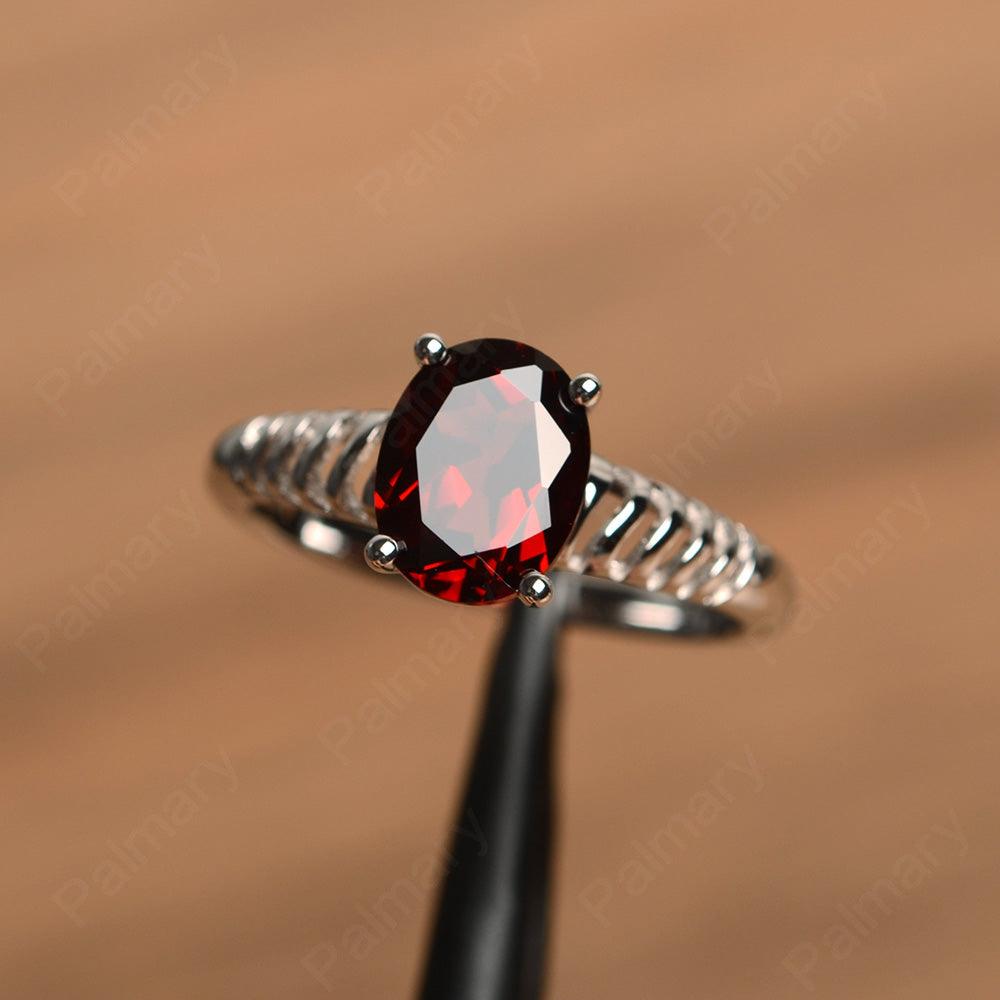 Fence Oval Garnet Solitaire Rings - Palmary