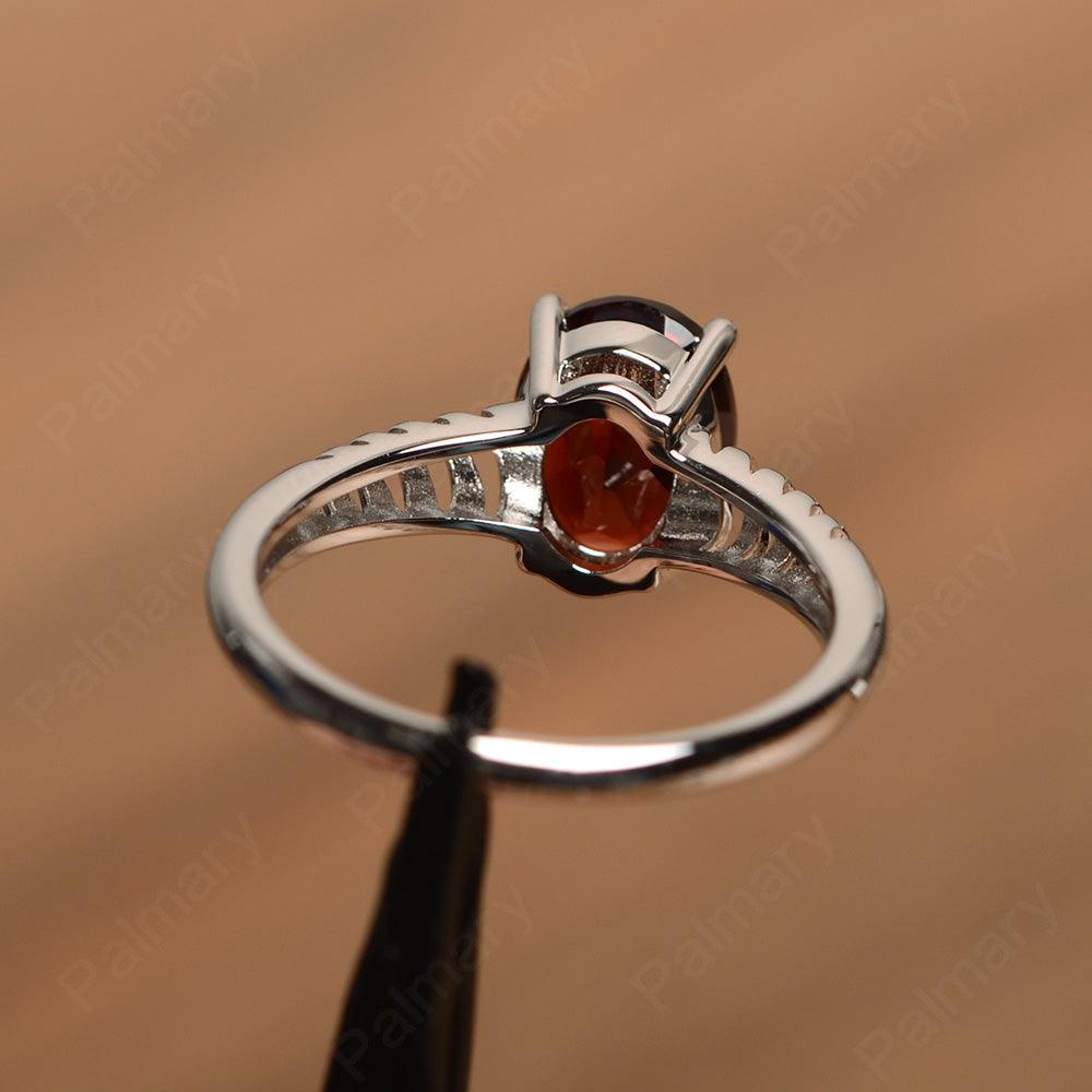 Fence Oval Garnet Solitaire Rings - Palmary