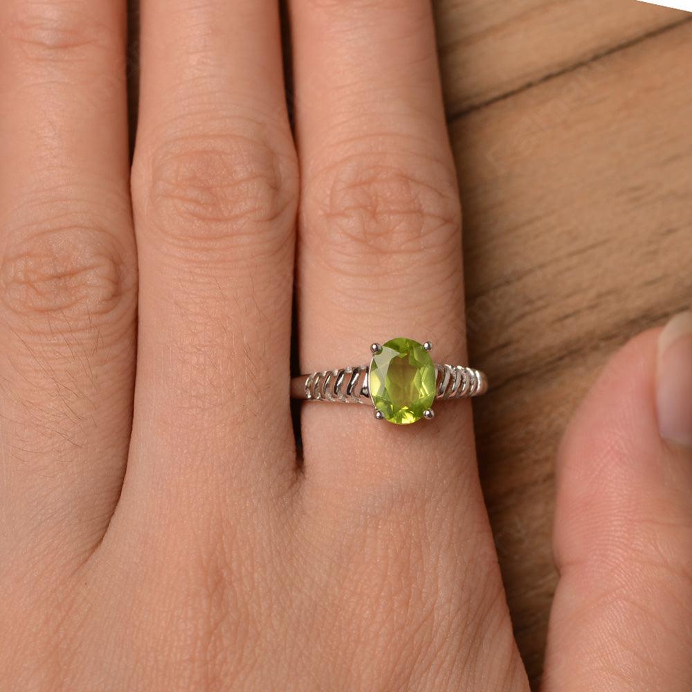 Fence Oval Peridot Solitaire Rings - Palmary