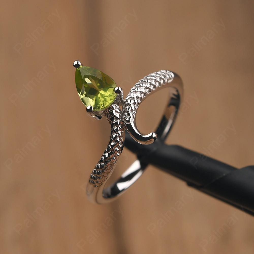 Snake Peridot Solitaire Ring - Palmary