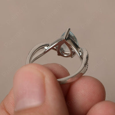 Twisted Band Pear Shaped Aquamarine Rings - Palmary