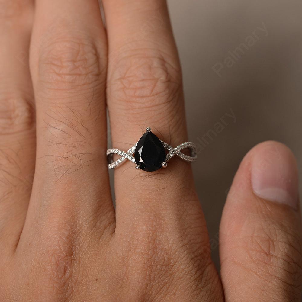 Twisted Band Pear Shaped Black Spinel Rings - Palmary