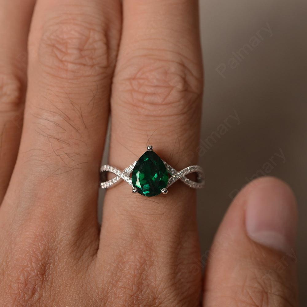 Twisted Band Pear Shaped Emerald Rings - Palmary