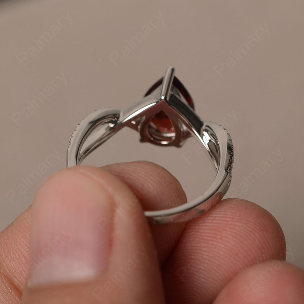 Twisted Band Pear Shaped Garnet Rings - Palmary