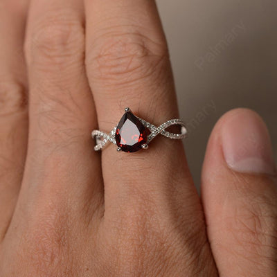 Twisted Band Pear Shaped Garnet Rings - Palmary