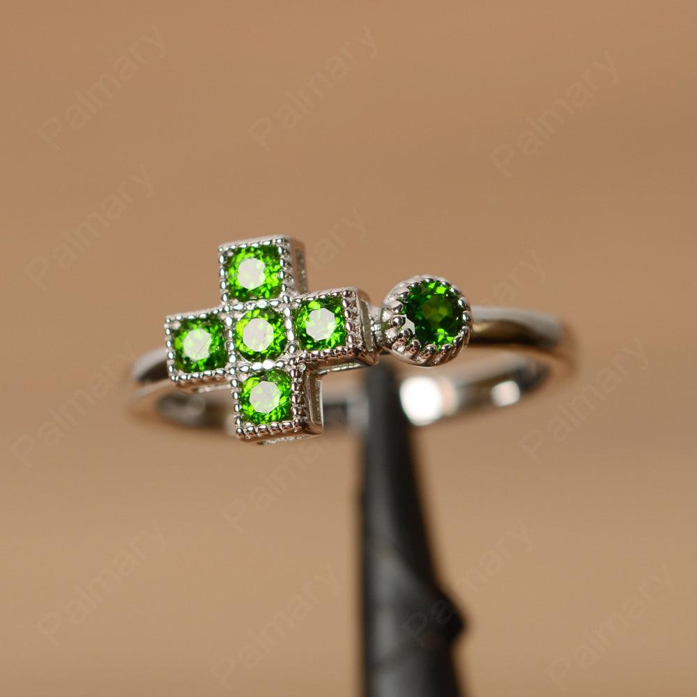 6 Stone Peridot Cross Rings - Palmary