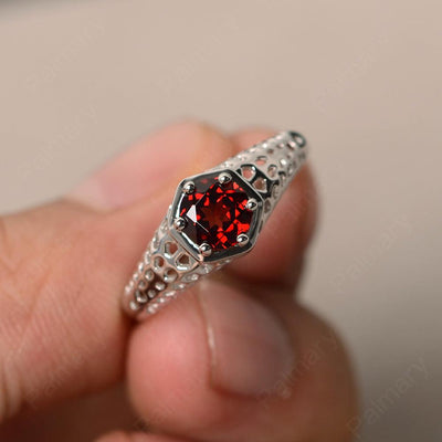Vintage Garnet Hollow-out Ring - Palmary