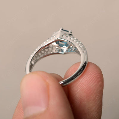 Vintage London Blue Topaz Hollow-out Ring - Palmary