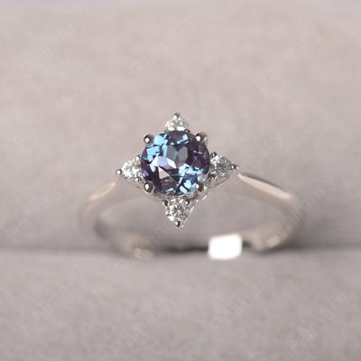 Star Style Round Cut Alexandrite Rings - Palmary