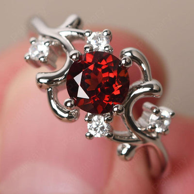 Round Cut Garnet Ring - Palmary