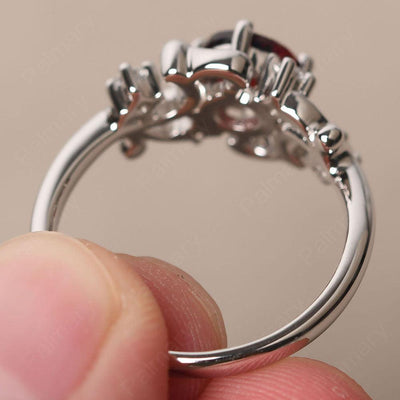 Round Cut Garnet Ring - Palmary