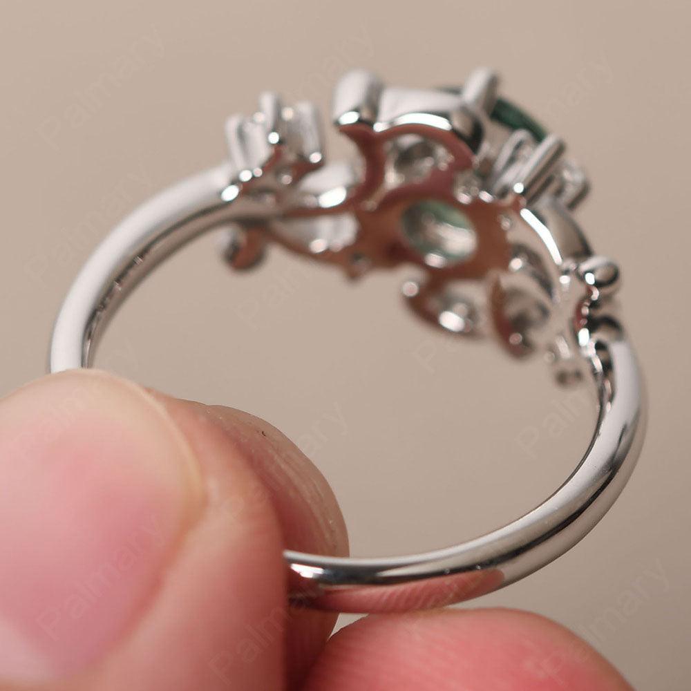 Round Cut Green Sapphire Ring - Palmary