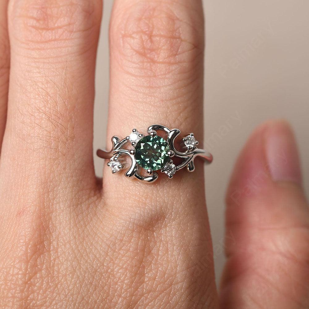 Round Cut Green Sapphire Ring - Palmary