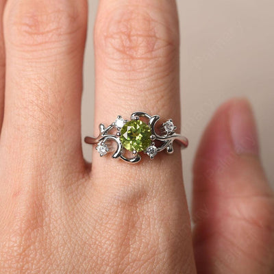 Round Cut Peridot Ring - Palmary