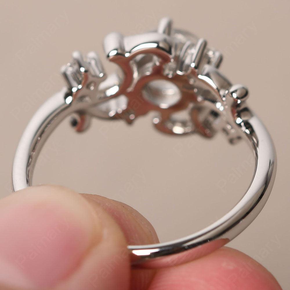 Round Cut White Topaz Ring - Palmary