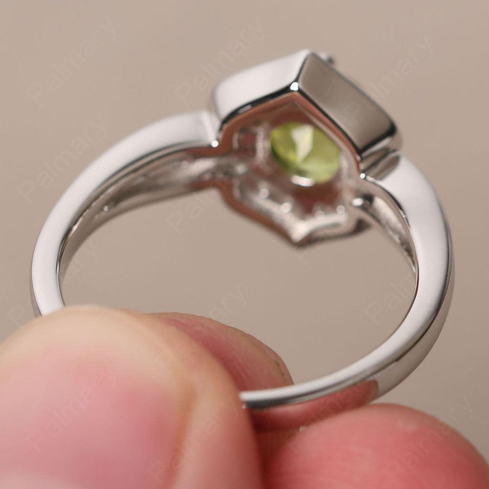 Brilliant Peridot Lotus Ring - Palmary