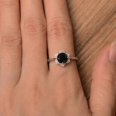 Round Cut Flower Black Spinel Engagement Rings - Palmary