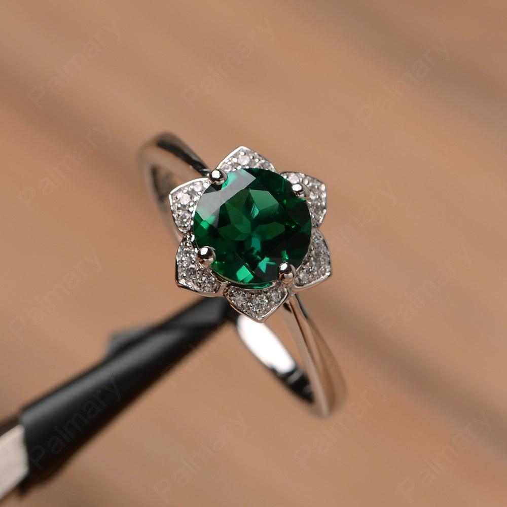 Round Cut Flower Emerald Engagement Rings - Palmary