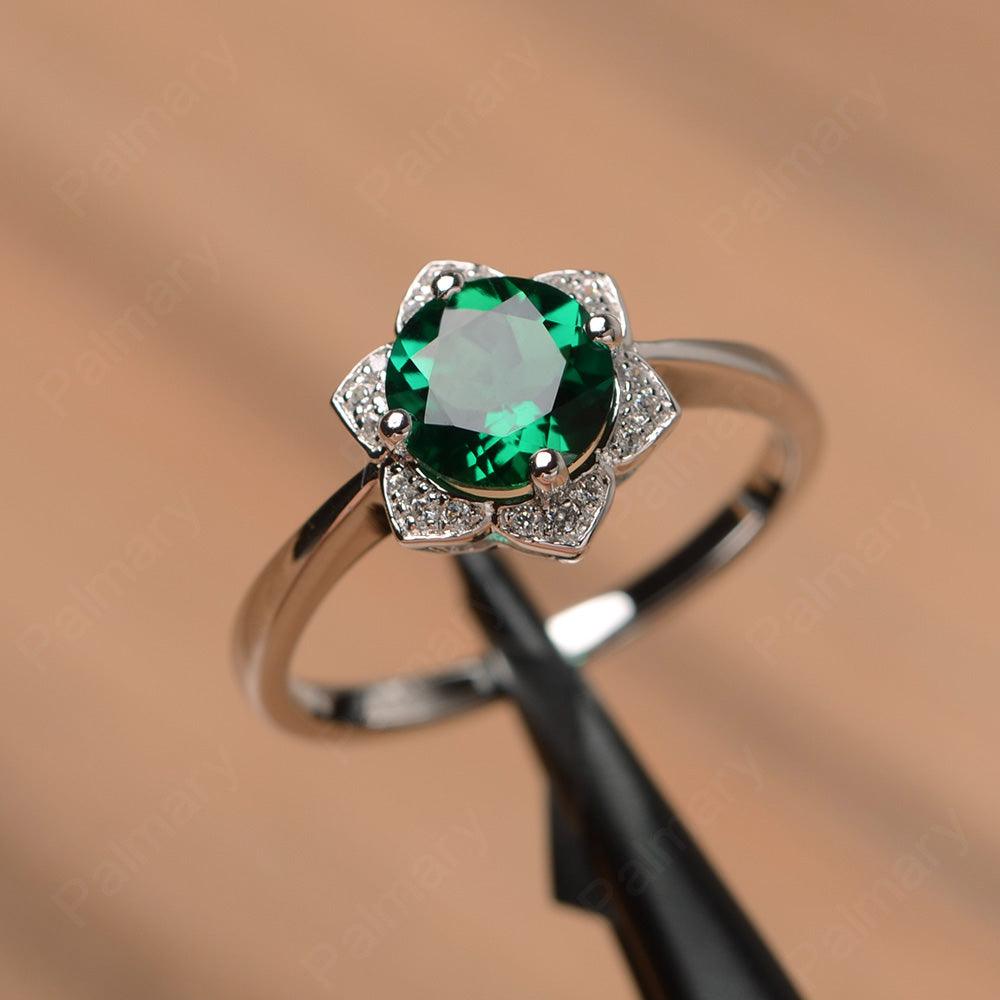 Round Cut Flower Emerald Engagement Rings - Palmary
