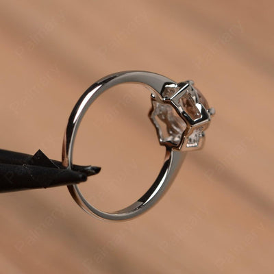 Round Cut Flower Morganite Engagement Rings - Palmary