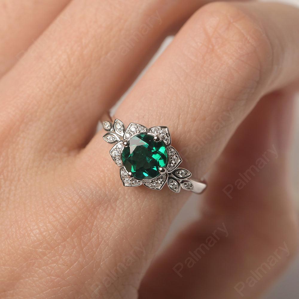 Dainty Round Cut Emerald Wedding Rings - Palmary