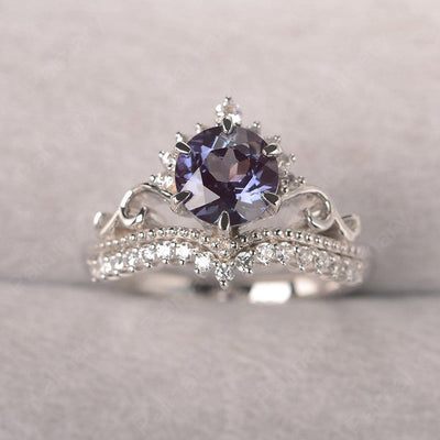 Round Cut Alexandrite Cocktail Ring - Palmary