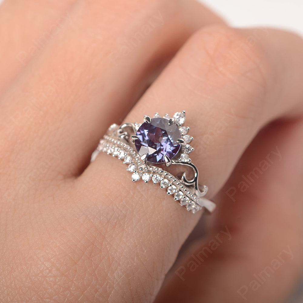 Round Cut Alexandrite Cocktail Ring - Palmary