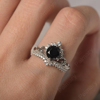 Round Cut Black Spinel Cocktail Ring - Palmary